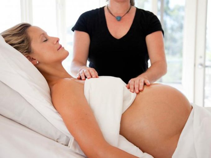 Чим корисний масаж для вагітної жінки