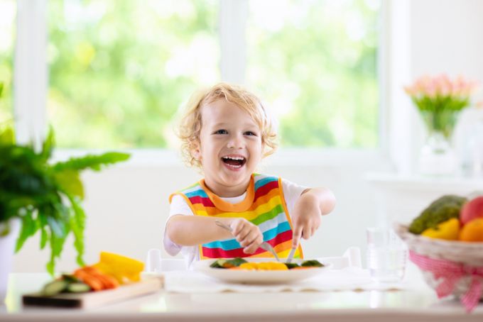 5 способів привчити дитину їсти здорову їжу
