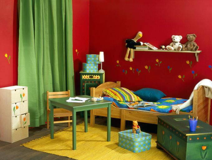Дитяча кімната: вибираємо дитячі меблі для зберігання речей