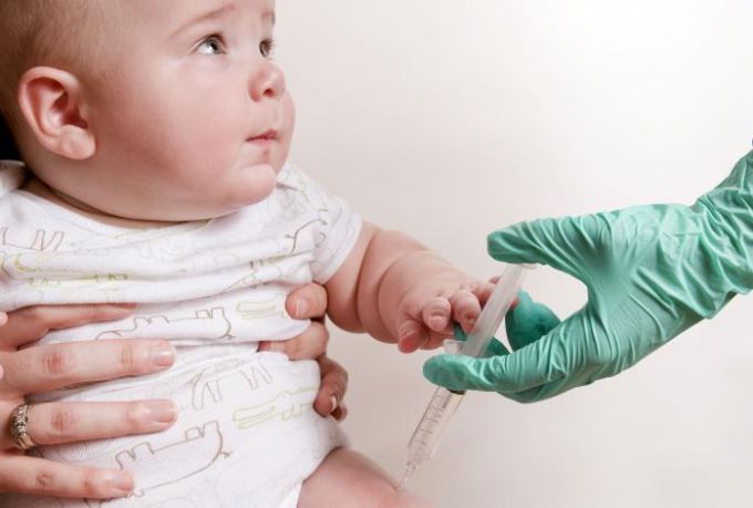 5 випадків, коли не можна робити прививки дітям