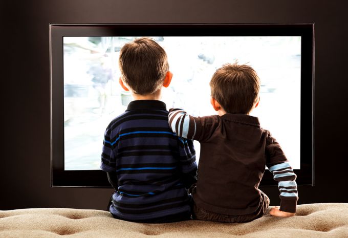 Які цінності діти засвоюють через телевізор?