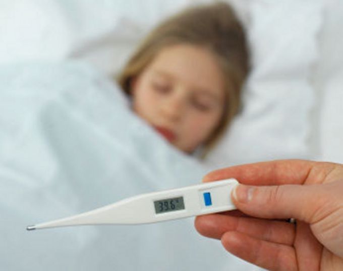 У дитини температура: як вибрати жарознижуючі? 