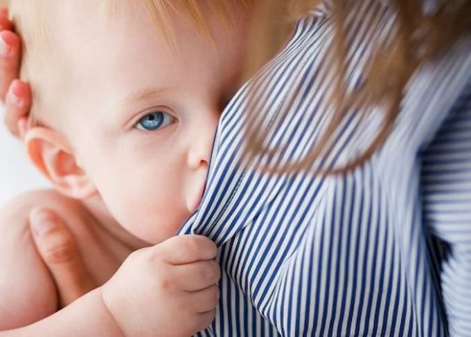 Як грудне молоко впливає на розум дитини?