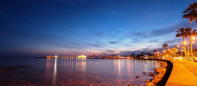 paphos-harbour-by-nighta.jpg (26.59 Kb)
